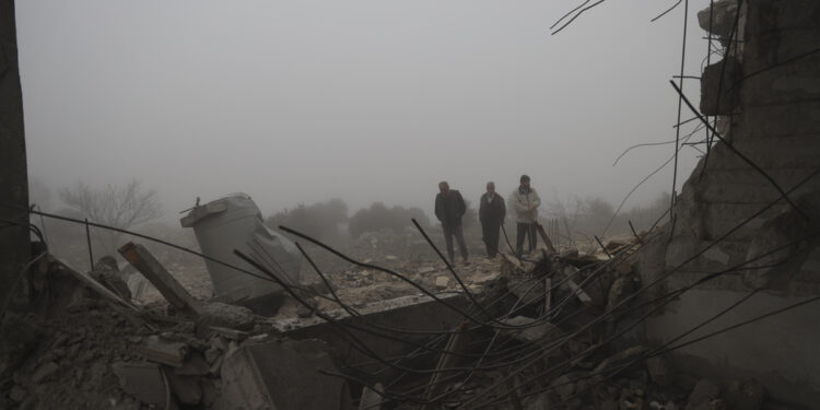 Συρία: Επίθεση βομβιστών-καμικάζι του ΙΚ σε φυλάκιο ελέγχου στη Σισάγιγια, στη Μαγιαντίν - Ένας αστυνομικός και οι δυο δράστες νεκροί