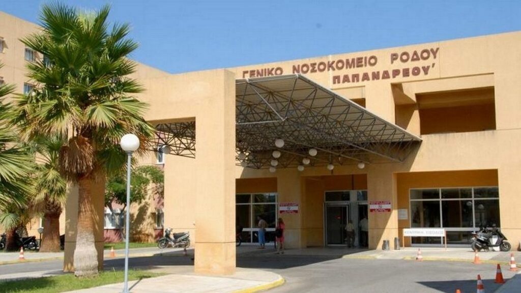 Ρόδος: Συνελήφθη 71χρονος, υπεύθυνος καταστήματος υγειονομικού ενδιαφέροντος, που είχε διαθέσει αλκοολούχα ποτά σε 16χρονη- Στο Γενικό Νοσοκομείο Ρόδου μεταφέρθηκε η ανήλικη