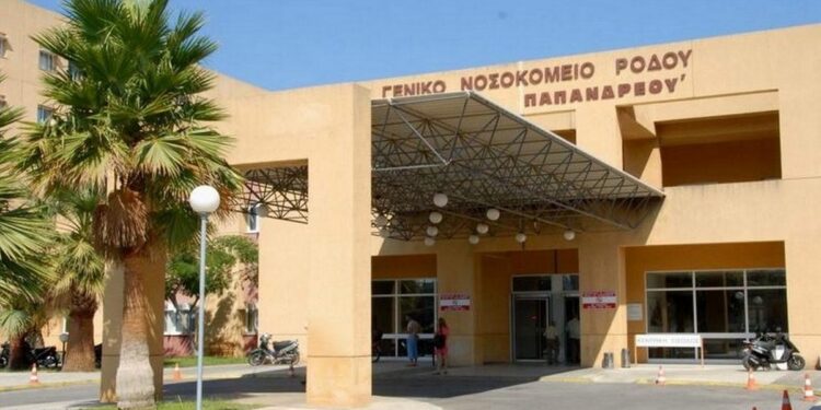 Ρόδος: Συνελήφθη 71χρονος, υπεύθυνος καταστήματος υγειονομικού ενδιαφέροντος, που είχε διαθέσει αλκοολούχα ποτά σε 16χρονη- Στο Γενικό Νοσοκομείο Ρόδου μεταφέρθηκε η ανήλικη