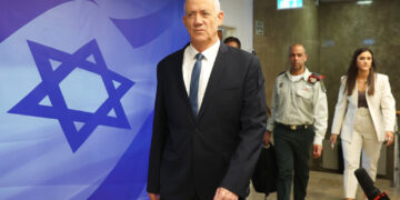Ισραήλ: Ο ηγέτης κόμματος της αντιπολίτευσης, Μπένι Γκαντς, ζητά από τον Νετανιάχου σχηματισμό κυβέρνησης συνασπισμού με κόμματα της αντιπολίτευσης «για να σώσουν τους ομήρους»