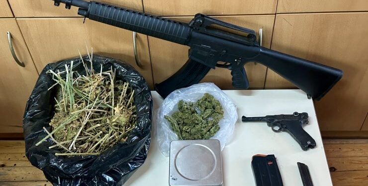 Ρέθυμνο: Συνελήφθησαν δύο άτομα για ναρκωτικά και όπλα