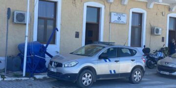 Λακωνία: Συνελήφθησαν στο Γύθειο δύο Αζέροι διακινητές 50 αλλοδαπών