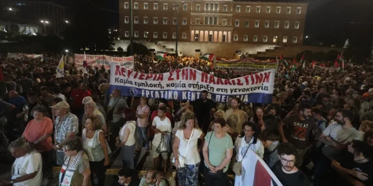 Δεκάδες συγκεντρώσεις σε όλη την Ελλάδα για την Παλαιστίνη