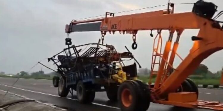 Σοβαρό δυστύχημα στην Ινδία: Σύγκρουση φορτηγού με τρακτέρ που μετέφερε προσκυνητές - 8 νεκροί και 45 τραυματίες