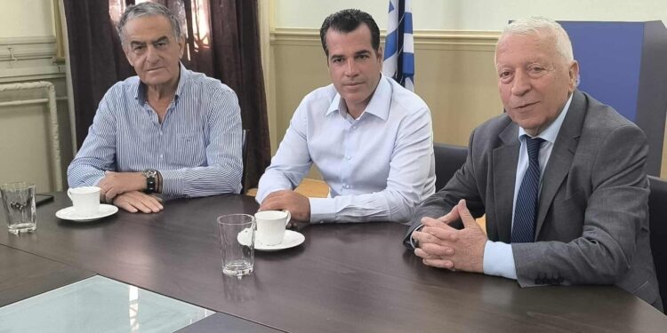 Υπουργός Μετανάστευσης και Ασύλου, Θάνος Πλεύρης:«Δεν υπάρχει περίπτωση τα νησιά μας να δεχθούν επιβάρυνση από πουθενά»