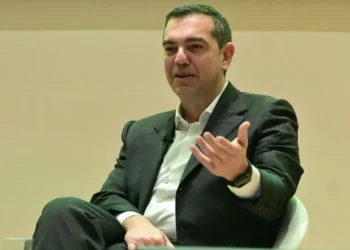 Συνέντευξη Αλέξη Τσίπρα στη Le Monde, προς την κυβέρνηση: «Ας αντιπαρατεθούμε για την οικονομία»