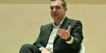 Συνέντευξη Αλέξη Τσίπρα στη Le Monde, προς την κυβέρνηση: «Ας αντιπαρατεθούμε για την οικονομία»