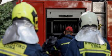 Συνελήφθη 48χρονος για πυρκαγιά στον αύλειο χώρο σπιτιού στη Ρόδο