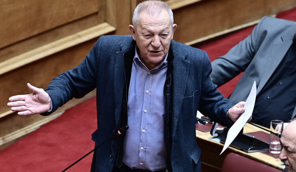 Θανάσης Παφίλης: Ευχαριστίες στο ιατρικό προσωπικό σε Ωνάσειο και Ευαγγελισμό για την επιτυχή χειρουργική επέμβαση στην καρδιά