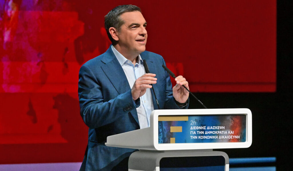 Ανάρτηση Αλ. Τσίπρα με επίθεση κατά Μαρινάκη με αποσπάσματα από τη συνέντευξή του
