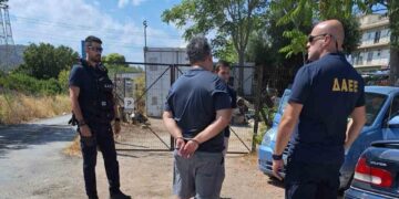 Συνελήφθη Δημοτικός υπάλληλος για τις φωτιές στη Παλλήνη