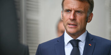 Γαλλία: Προς κατάρρευση η κυβέρνηση - Δεν την θέλουν 7 στους 10 Γάλλους