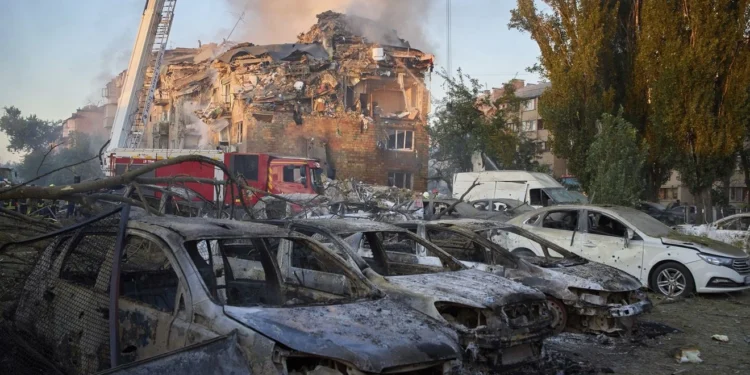 Χτύπημα της Ρωσίας στο Κίεβο – Τουλάχιστον 21 νεκροί και δεκάδες τραυματίες