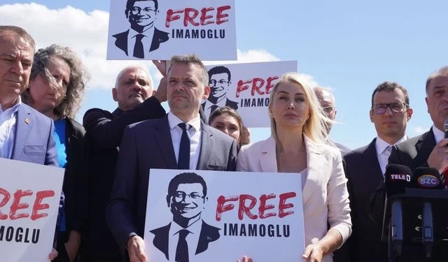 Τουρκία: “Μπλόκο” στον Δούκα και άλλους Ευρωπαίους Δημάρχους που ήθελαν να δουν τον Ιμάμογλου