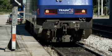 Αμαξοστοιχία της Hellenic Train με 400 επιβάτες συγκρούστηκε με κοπάδι προβάτων στην Αλίαρτο