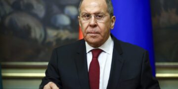 Σεργκέι Λαβρόφ: Οι συνομιλίες με Ουκρανία πρέπει να συνεχιστούν, αλλά με όρο την αναγνώριση εδαφικών αλλαγών