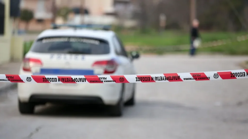 Συνελήφθη 17χρονος που ομολόγησε ότι άρπαξε βρέφος στον Πειραιά