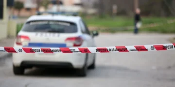 Συνελήφθη 17χρονος που ομολόγησε ότι άρπαξε βρέφος στον Πειραιά