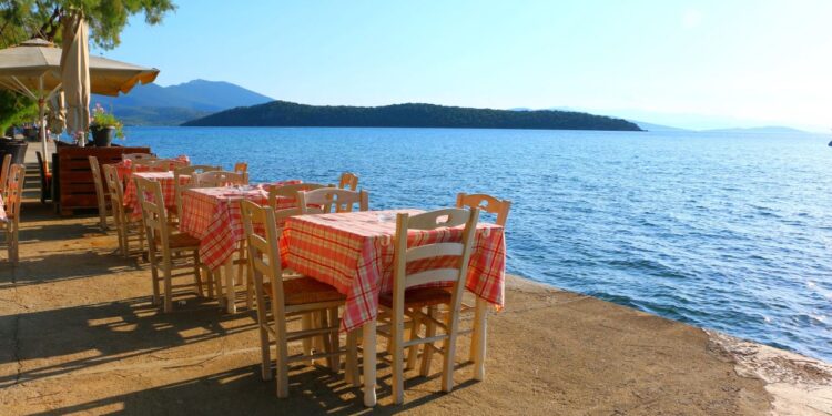 Βόλος: Σοβαρό επεισόδιο στη Μηλίνα σε έλεγχο από κλιμάκιο υπαλλήλων της Κτηματικής Υπηρεσίας