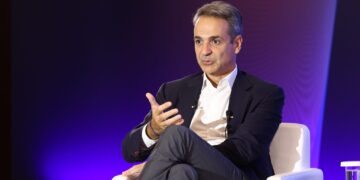 Μητσοτάκης για την παρέμβαση Τσίπρα: "Kαταλαβαίνει κανείς ποιος ασχολείται με το μέλλον και ποιος με το παρελθόν"