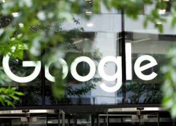 Ο Ντόναλντ Τραμπ απειλεί την ΕΕ με τιμωρητικούς δασμούς για το πρόστιμο στην Google