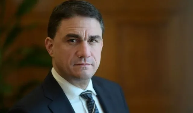 Κώστας Τσουκαλάς για τη συνέντευξη τύπου Μητσοτάκη στη ΔΕΘ: “Προσκολλημένος στην καρέκλα της εξουσίας ο πρωθυπουργός”