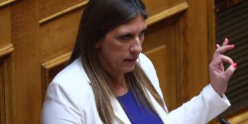 Ζωή Κωνσταντοπούλου για τη συνέντευξη τύπου του πρωθυπουργού στη ΔΕΘ: "Ο κ. Μητσοτάκης είναι πρωθυπουργός «εσωτερικού χώρου» που φοβάται την κοινωνία και τις αντιδράσεις της"