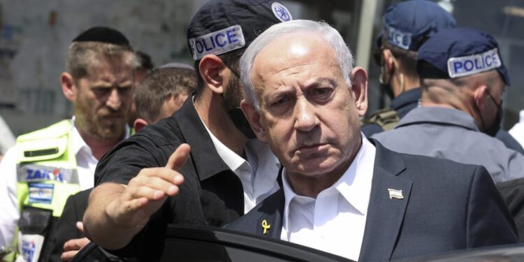 Ο Νετανιάχου ζητά από τους κατοίκους της Γάζας να φύγουν άμεσα – Ετοιμάζεται χερσαία επιχείρηση