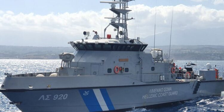 Χαλκιδική: Το Λιμενικό απεγκλώβισε 70χρονη από δύσβατη περιοχή σε νησίδα απέναντι από την Ολυμπιάδα