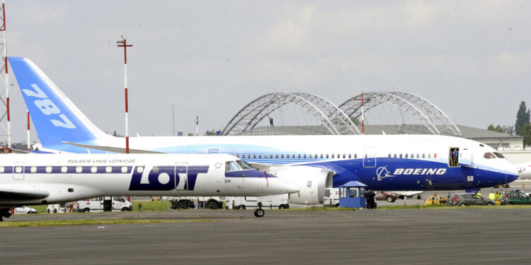 Πολωνία: Τέσσερα αεροδρόμια έκλεισαν για λόγους ασφαλείας
