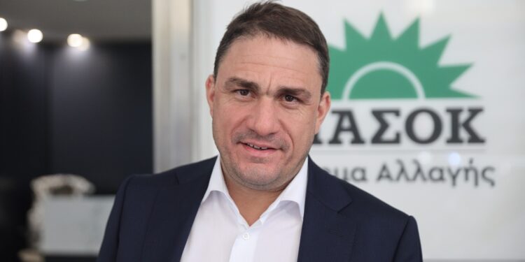 Ανάρτηση Κ. Τσουκαλά: «Το να μιλά η κυβέρνηση Μητσοτάκη για αλήθεια, μοιάζει με ανέκδοτο»