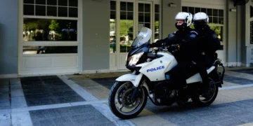 Χαλκιδική: Συνελήφθη 19χρονος που ξάφριζε τουριστικά καταλύματα και λουόμενους - Αναζητείται ο 41χρονος συνεργός του