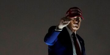 CNN: Ο Λευκός Οίκος αυξάνει τα μέτρα προστασίας του Τραμπ μετά τη δολοφονία του Κερκ