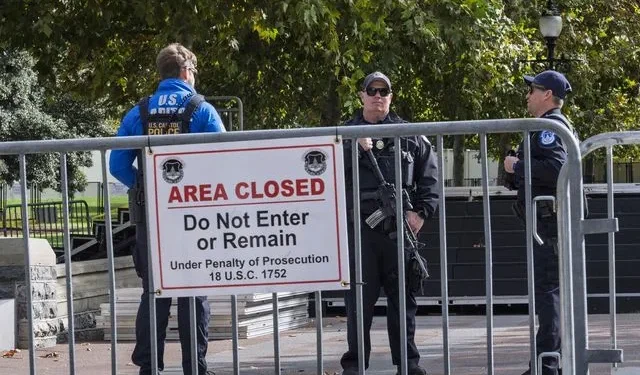 ΗΠΑ: Αστυνομικός της Υπηρεσίας για τη μετανάστευση (ICE) σκότωσε άνδρα στο Σικάγο κατά τη διάρκεια σύλληψης