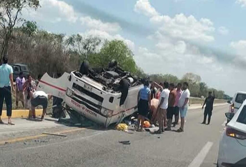 Πολύνεκρο τροχαίο δυστύχημα στο Μεξικό - Τουλάχιστον 15 νεκροί