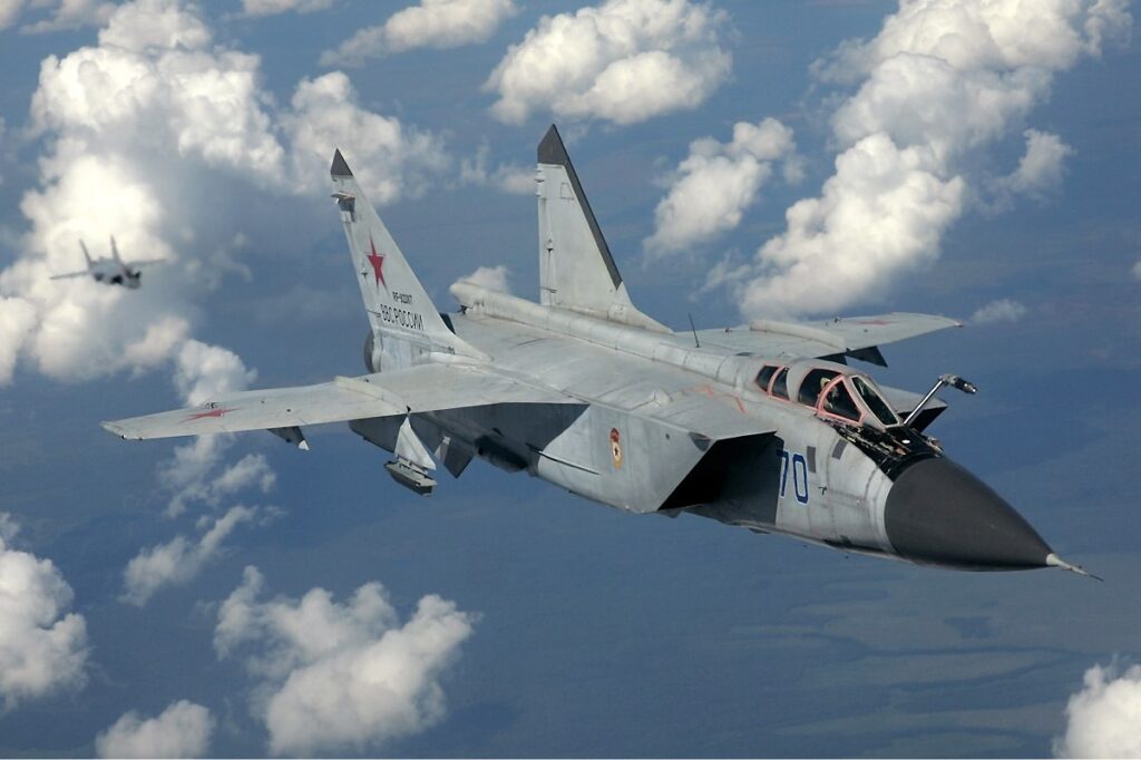 Η Εσθονία καταγγέλλει ότι ρωσικά μαχητικά MiG-31 παραβίασαν τον εναέριο χώρο της – Συναγερμός στο ΝΑΤΟ