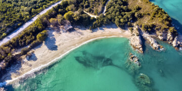 Ρόδος 2025: Η νέα χρυσή ευκαιρία για επενδύσεις σε ακίνητα - Οδηγός για έξυπνους επενδυτές