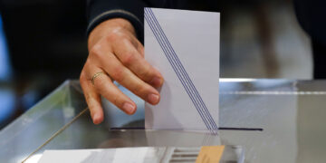 Δημοσκόπηση Alco: Διαφορά ΝΔ - ΠΑΣΟΚ 12,5 μονάδες, αναποφάσιστοι 19%