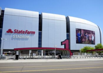 Τσάρλι Κερκ: Με την παρουσία Τραμπ και δρακόντεια μέτρα ασφαλείας η σημερινή κηδεία του στην Αριζόνα