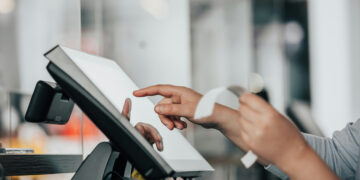 ERP και Μυθιστόρημα: Όταν η τεχνολογία γίνεται πλοκή