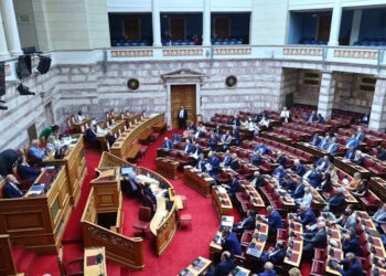 Οι πλούσιοι βουλευτές, οι φτωχοί ψηφοφόροι, η ανισότητα