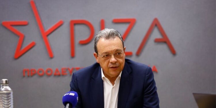 Ανακοίνωση Σωκρ. Φάμελλου: "Μην τολμήσει ο κ. Μητσοτάκης να κλείσει τα υποκαταστήματα των ΕΛΤΑ"