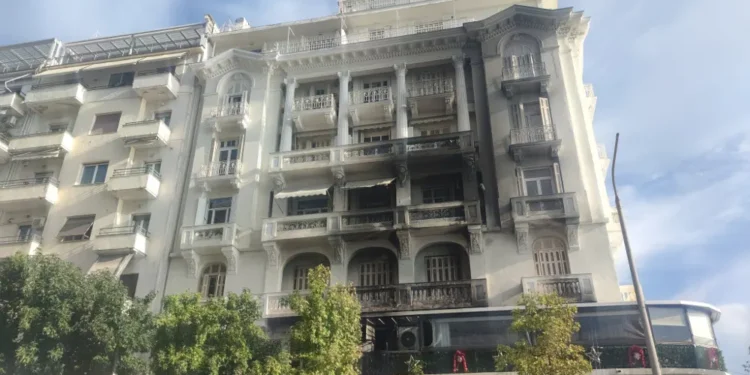 Θεσσαλονίκη: Φωτιά σε καφέ μπαρ στη λεωφόρο Νίκης