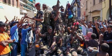 Μαδαγασκάρη: Συνταγματάρχης ανακοίνωσε ότι ο στρατός ανέλαβε τον έλεγχο του νησιού