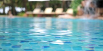 Ρόδος: Σε κρίσιμη κατάσταση το 3χρονο κοριτσάκι που βρέθηκε στον πάτο πισίνας ξενοδοχείου