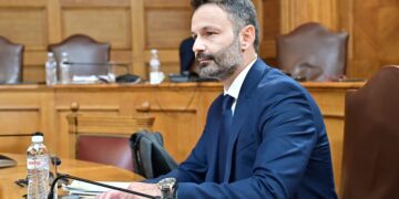 ΟΠΕΚΕΠΕ: Ο πρώην ανιπρόεδρος Ελεύθεριος Ζερβός επικαλείται το «δικαίωμα της σιωπής» και δεν απαντά σε ερωτήσεις στην Εξεταστική Επιτροπή