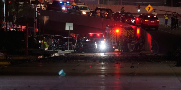 Ισημερινός: Έκρηξη σε παγιδευμένο αυτοκίνητο σε εμπορικό κέντρο στη Γουαγιακίλ - Ένας νεκρός