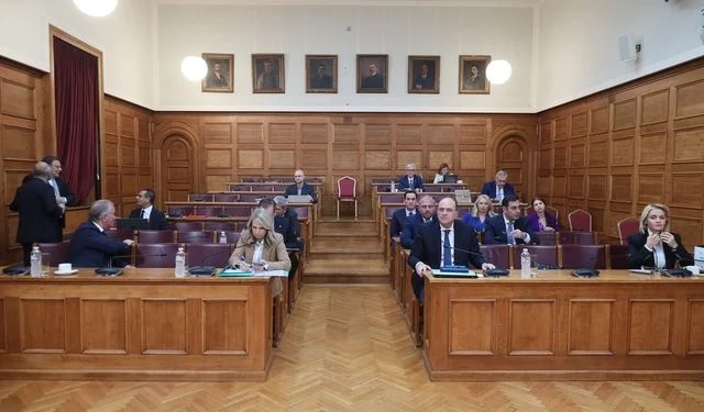 Εξεταστική ΟΠΕΚΕΠΕ: Η αντιπολίτευση καταγγέλλει το «γαλάζιο» προεδρείο ότι προστατεύει και καλύπτει πρώην στελέχη του οργανισμού επί Νέας Δημοκρατίας