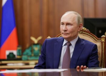 Η Μόσχα απορρίπτει την πρόβλεψη του Ντόναλντ Τραμπ ότι η ρωσική οικονομία είναι έτοιμη να καταρρεύσει