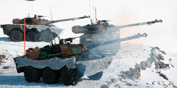 Ευρωπαϊκή Επιτροπή: «Η Ε.Ε. πρέπει να είναι έτοιμη για πόλεμο με τη Ρωσία έως το 2030»